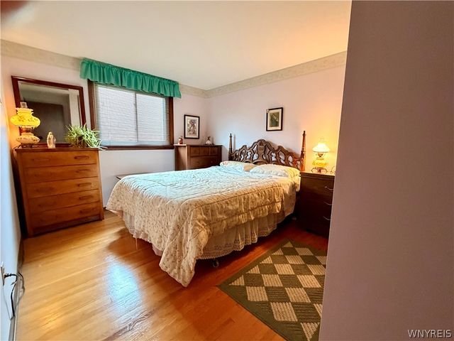 229 Windmill Road, West Seneca, NY 14218