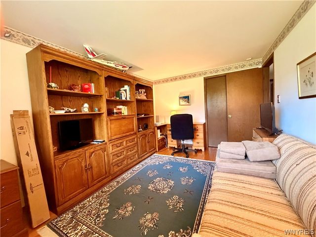 229 Windmill Road, West Seneca, NY 14218