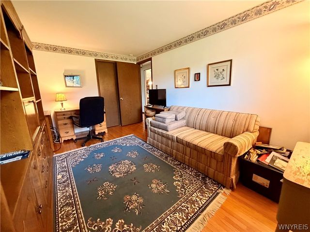 229 Windmill Road, West Seneca, NY 14218