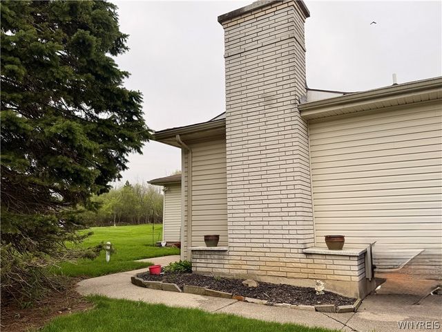 229 Windmill Road, West Seneca, NY 14218