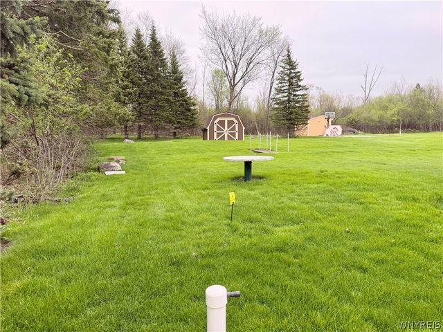 229 Windmill Road, West Seneca, NY 14218