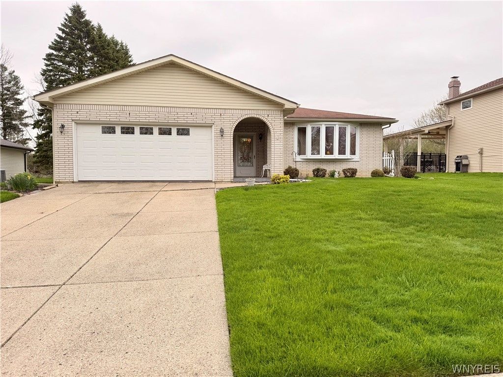 229 Windmill Road, West Seneca, NY 14218