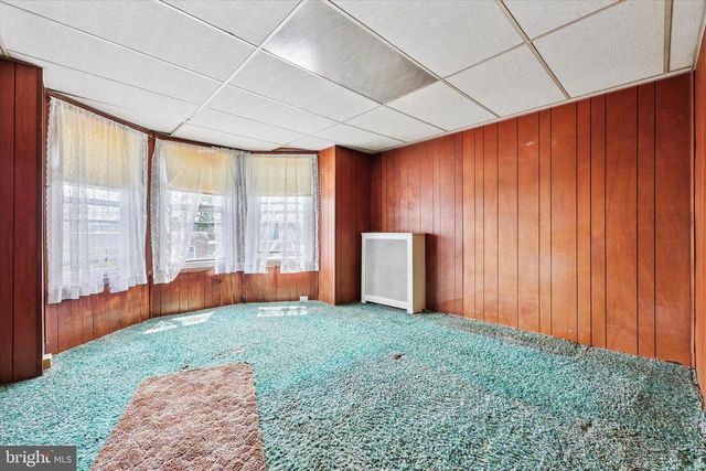 371 DAWSON ST, Philadelphia, PA 19128