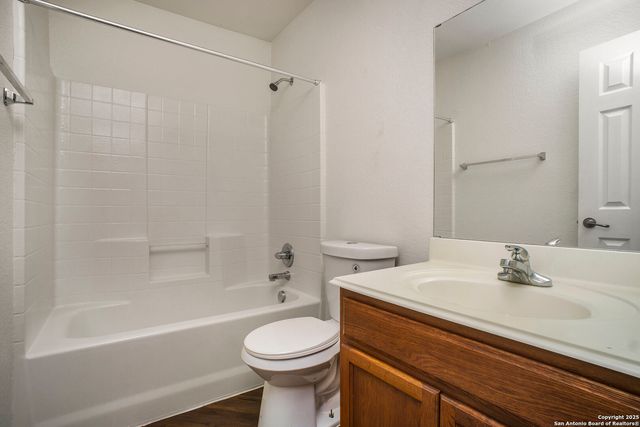 1130 Par Four, San Antonio, TX 78221