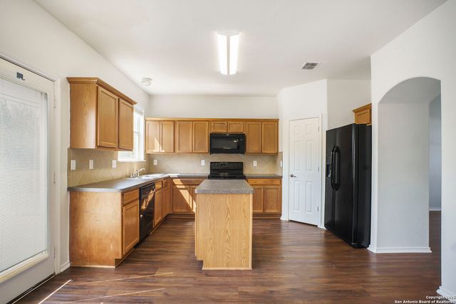 1130 Par Four, San Antonio, TX 78221