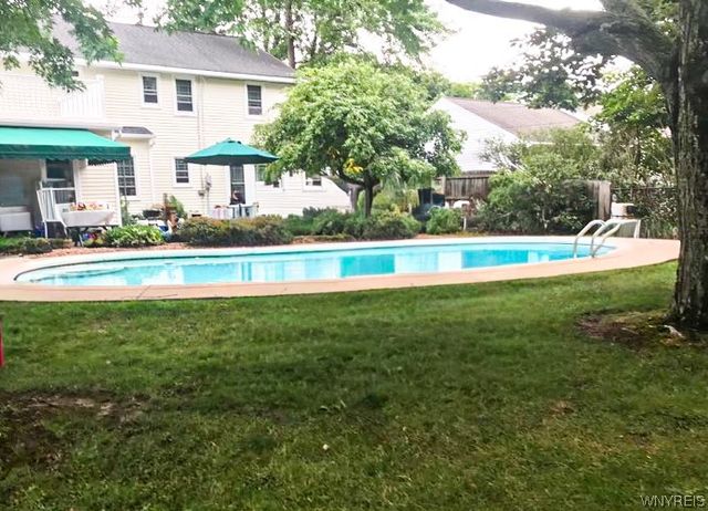 42 Carriage Circle, Amherst, NY 14221