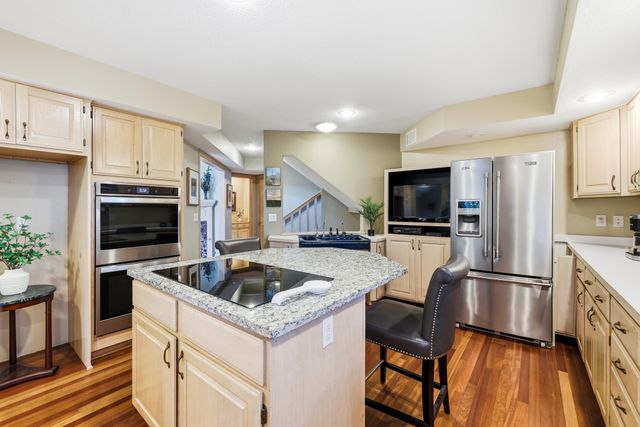 7096 Cahill Road, Edina, MN 55439