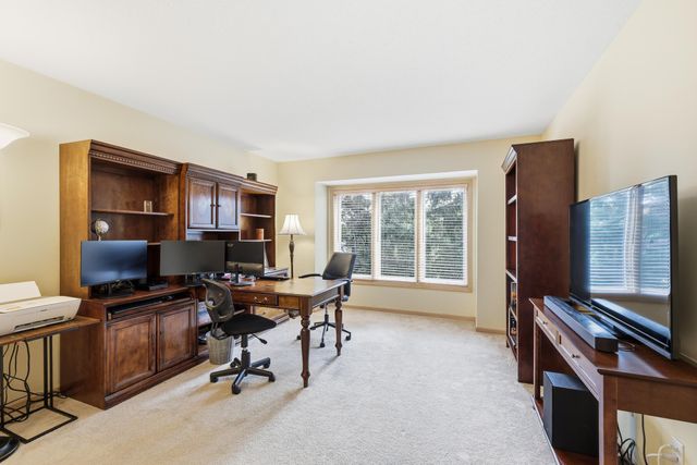 7096 Cahill Road, Edina, MN 55439