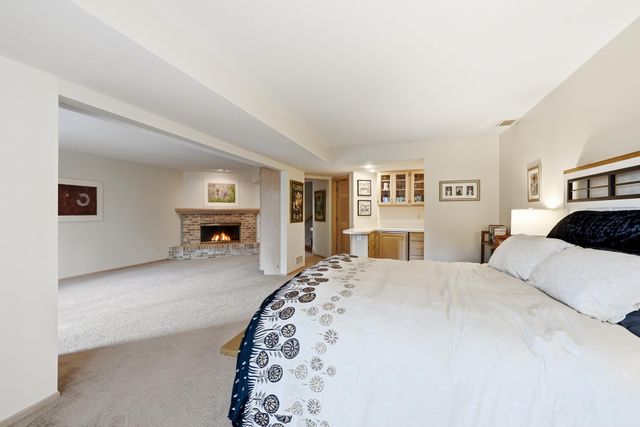 7096 Cahill Road, Edina, MN 55439