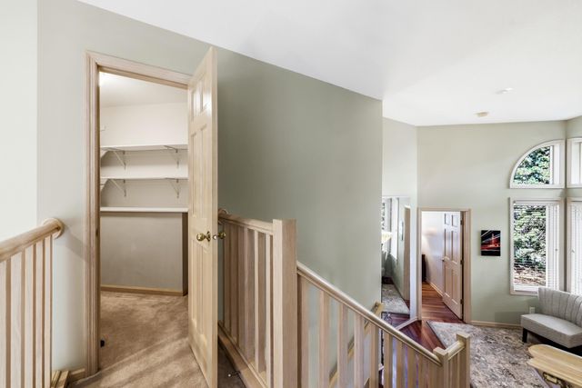 7096 Cahill Road, Edina, MN 55439