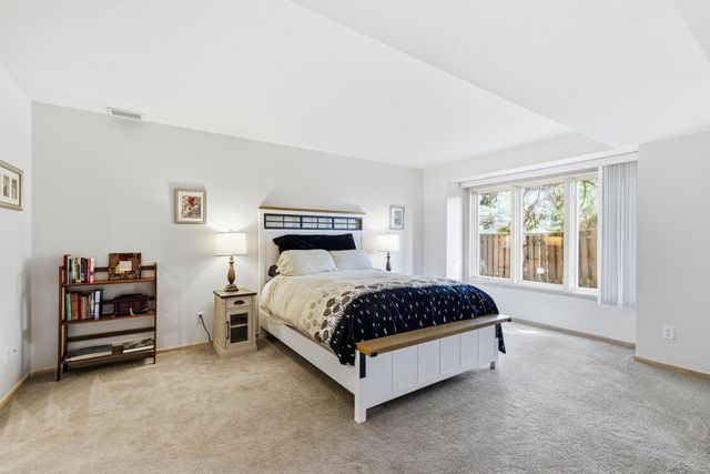 7096 Cahill Road, Edina, MN 55439