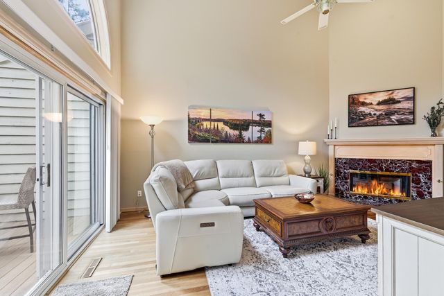7096 Cahill Road, Edina, MN 55439