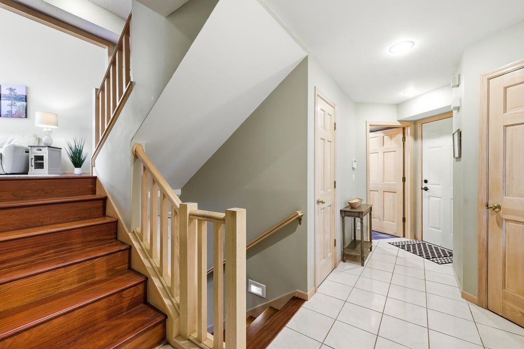 7096 Cahill Road, Edina, MN 55439 — photo 5