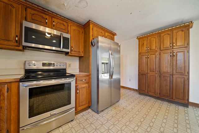 100 School Street, Salem, NH 03079