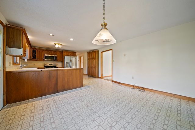 100 School Street, Salem, NH 03079