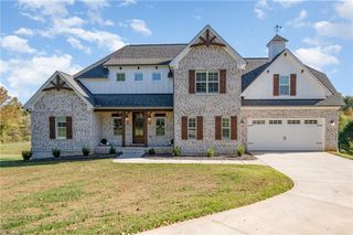 123 Cornwallis Drive, Mocksville, NC 27028