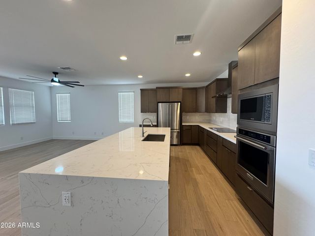 7297 W BLUE SKY Drive, Peoria, AZ 85383