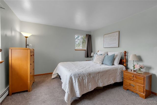 1176 Indian Church Road 27, West Seneca, NY 14224