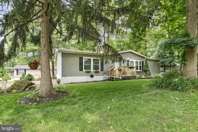 6 ESTHER DRIVE, Quakertown, PA 18951