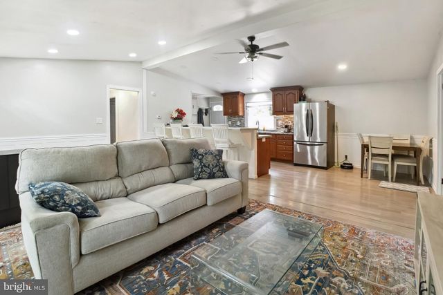 6 ESTHER DRIVE, Quakertown, PA 18951