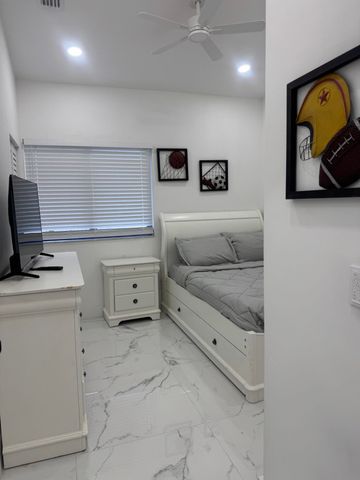 230 NE 14TH, Pompano Beach, FL 33060