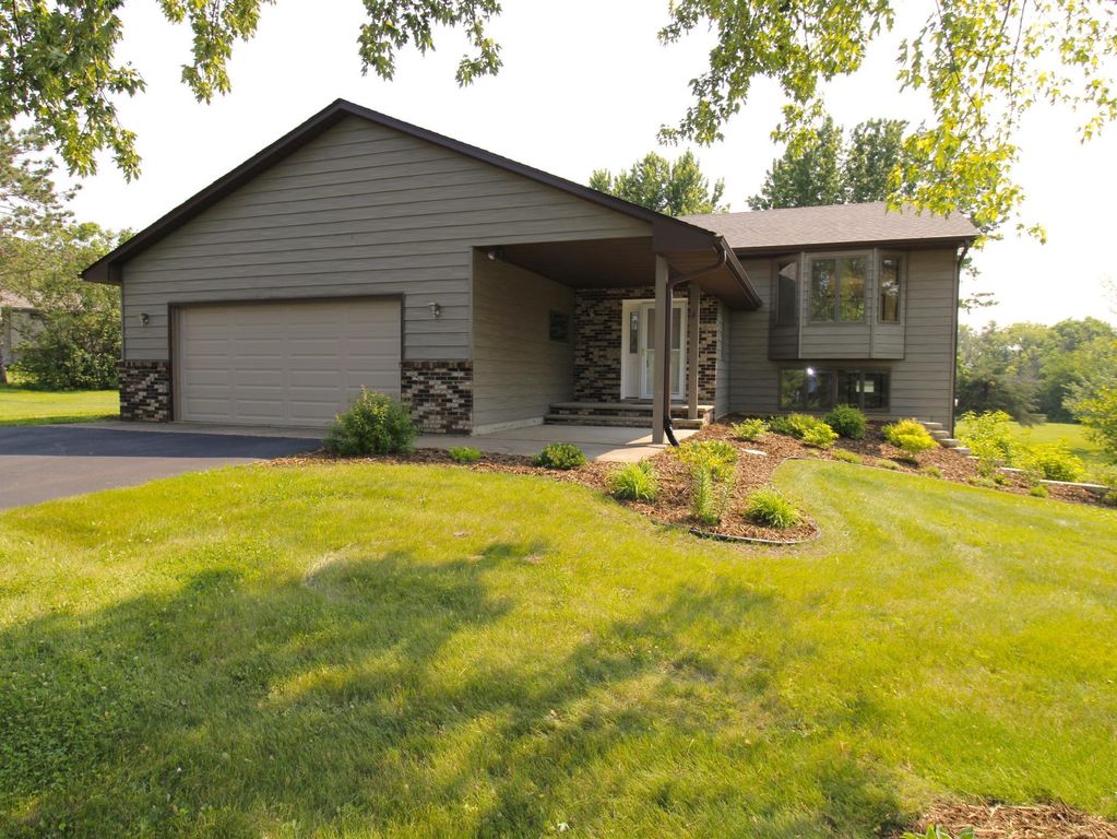 538 Nordic Lane, Troy Twp, WI 54016