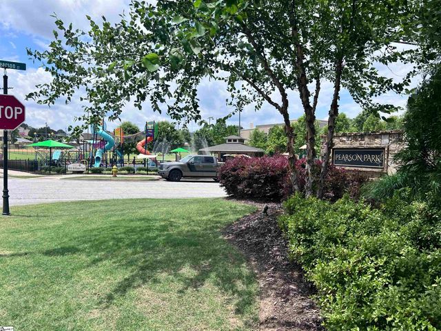 744 Parkside Drive, Woodruff, SC 29388