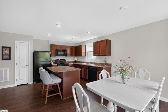 744 Parkside Drive, Woodruff, SC 29388