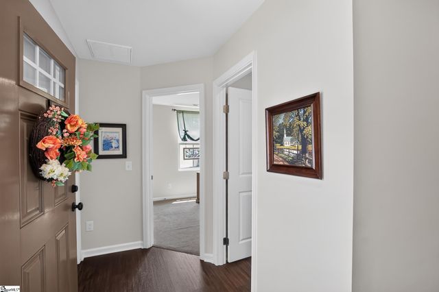 744 Parkside Drive, Woodruff, SC 29388
