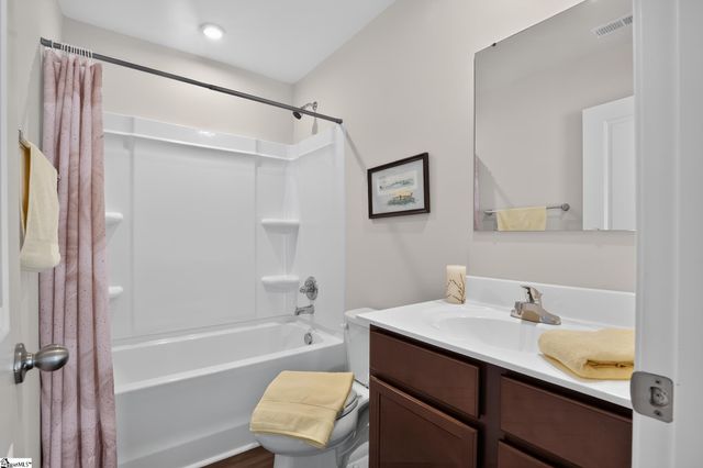 744 Parkside Drive, Woodruff, SC 29388