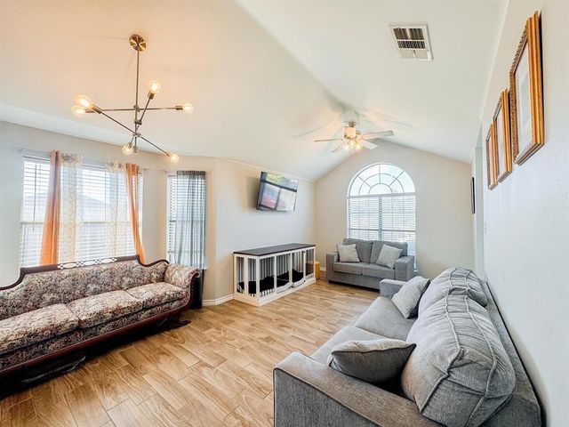 5832 Mustang Trail, Tyler, TX 75707