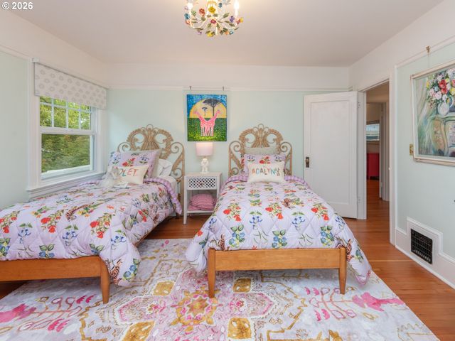 2633 Ne 14TH Ave, Portland, OR 97212