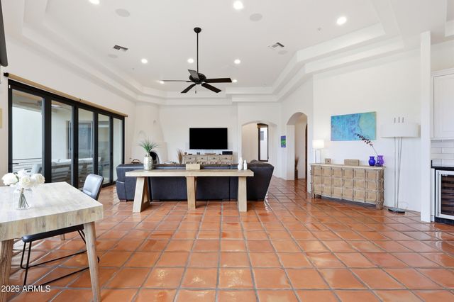 12558 N FOUNTAIN HILLS Boulevard, Fountain Hills, AZ 85268