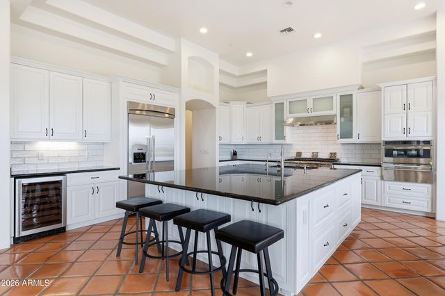 12558 N FOUNTAIN HILLS Boulevard, Fountain Hills, AZ 85268