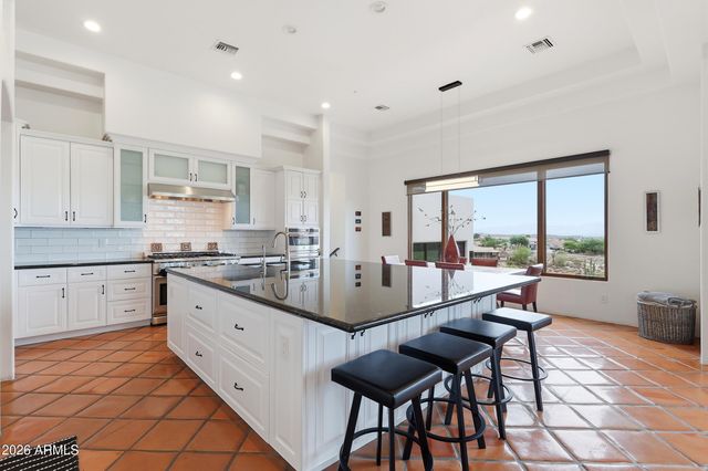 12558 N FOUNTAIN HILLS Boulevard, Fountain Hills, AZ 85268