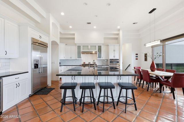 12558 N FOUNTAIN HILLS Boulevard, Fountain Hills, AZ 85268