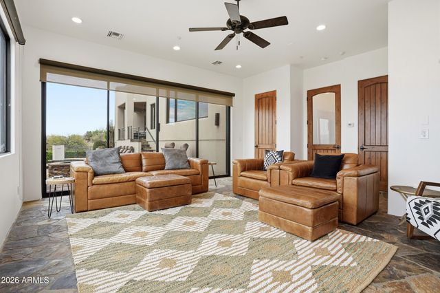 12558 N FOUNTAIN HILLS Boulevard, Fountain Hills, AZ 85268