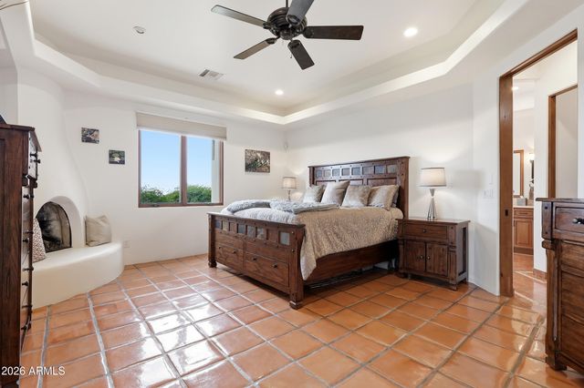 12558 N FOUNTAIN HILLS Boulevard, Fountain Hills, AZ 85268