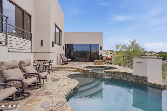 12558 N FOUNTAIN HILLS Boulevard, Fountain Hills, AZ 85268