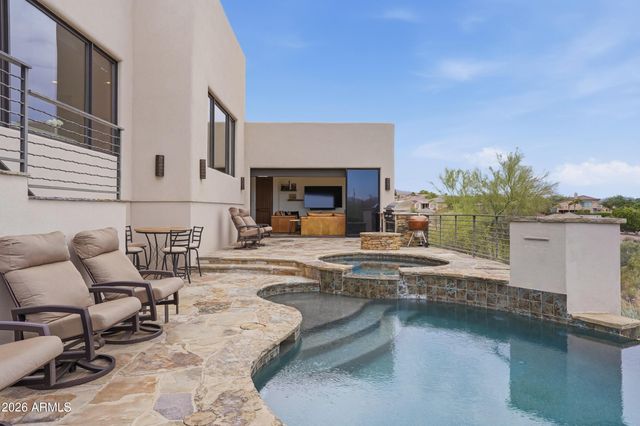 12558 N FOUNTAIN HILLS Boulevard, Fountain Hills, AZ 85268