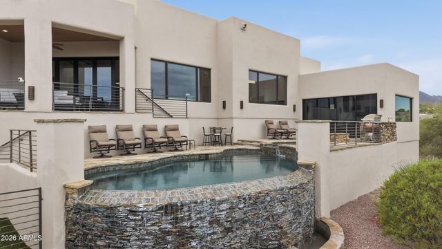 12558 N FOUNTAIN HILLS Boulevard, Fountain Hills, AZ 85268