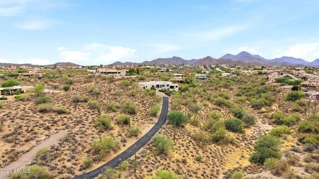12558 N FOUNTAIN HILLS Boulevard, Fountain Hills, AZ 85268