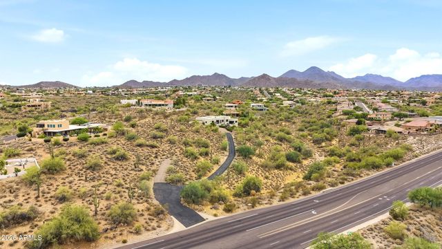 12558 N FOUNTAIN HILLS Boulevard, Fountain Hills, AZ 85268