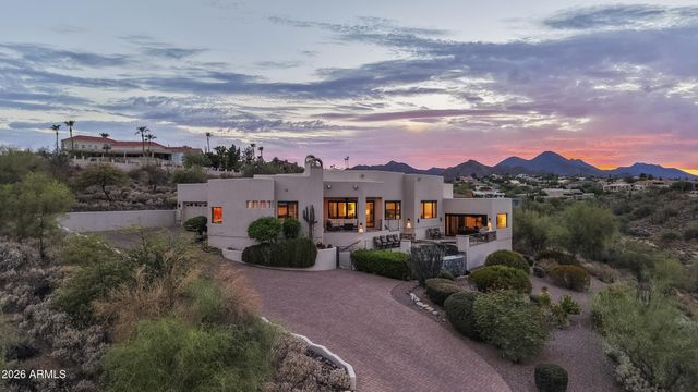 12558 N FOUNTAIN HILLS Boulevard, Fountain Hills, AZ 85268