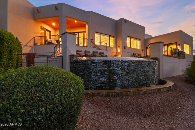 12558 N FOUNTAIN HILLS Boulevard, Fountain Hills, AZ 85268