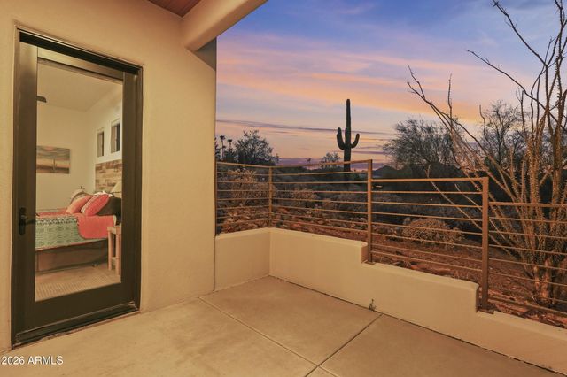12558 N FOUNTAIN HILLS Boulevard, Fountain Hills, AZ 85268