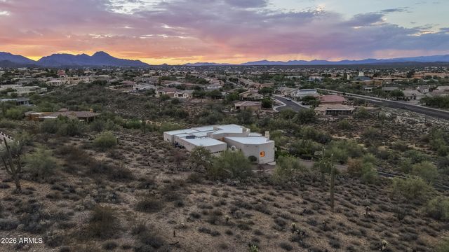 12558 N FOUNTAIN HILLS Boulevard, Fountain Hills, AZ 85268