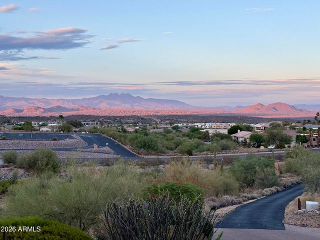 12558 N FOUNTAIN HILLS Boulevard, Fountain Hills, AZ 85268