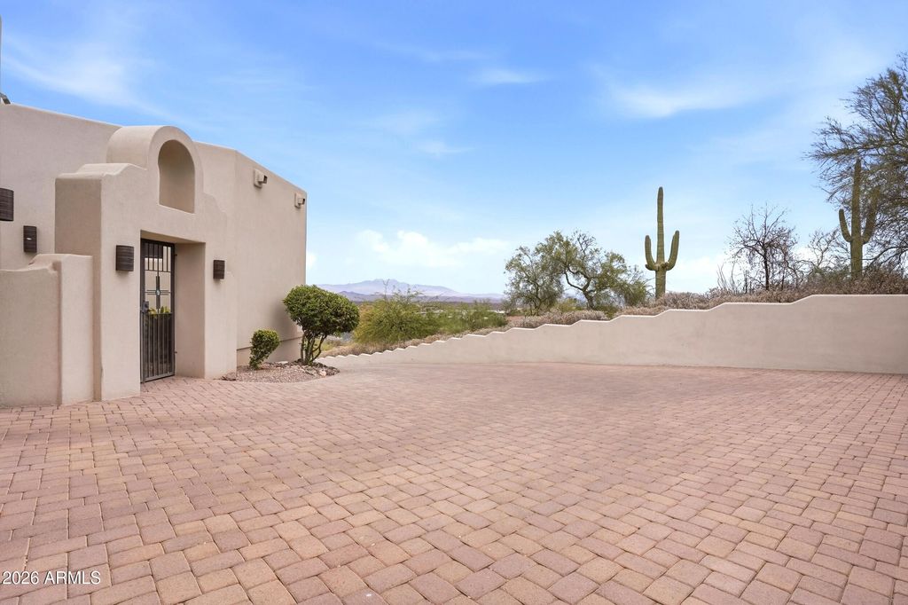 12558 N FOUNTAIN HILLS Boulevard, Fountain Hills, AZ 85268 — photo 5