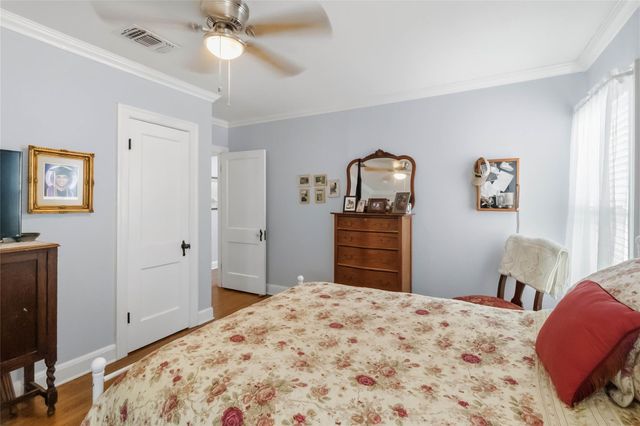 505 Lee ST, Smithville, TX 78957